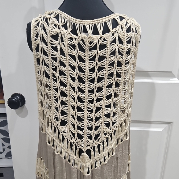 Umgee Boho Crochet Vest in Cream and Brown - Picture 7 of 8